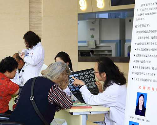 代孕怎么做的,吃什么子宫内膜会增厚（子宫内膜增厚的治疗）